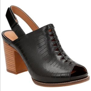 Clarks Briatta Key black slingback heels size 9.